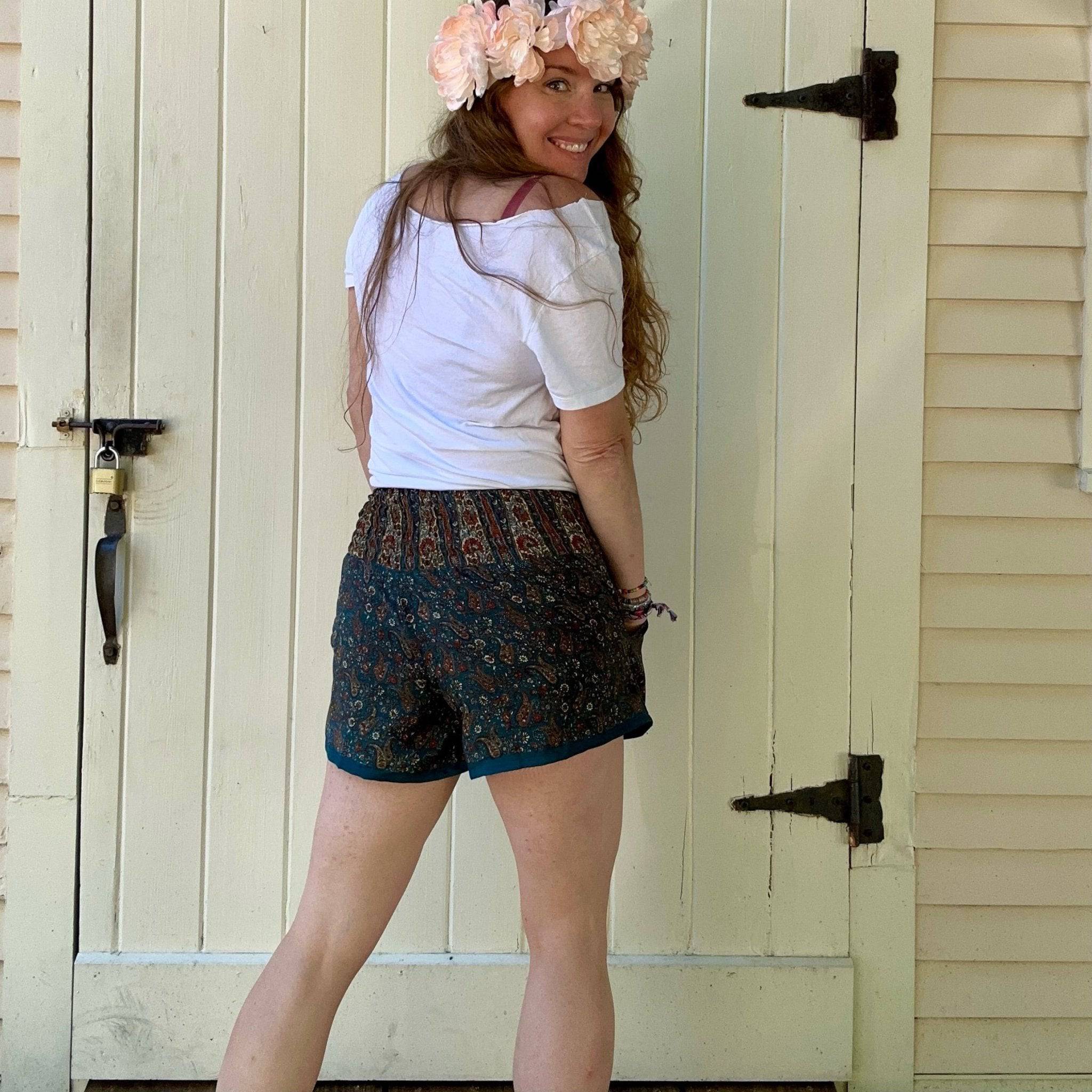 Last Chance Laurel Canyon Lounge Shorts For Teens And Preteens Size 00 To 6 Boho 1970s Inspired Darn Good Yarn